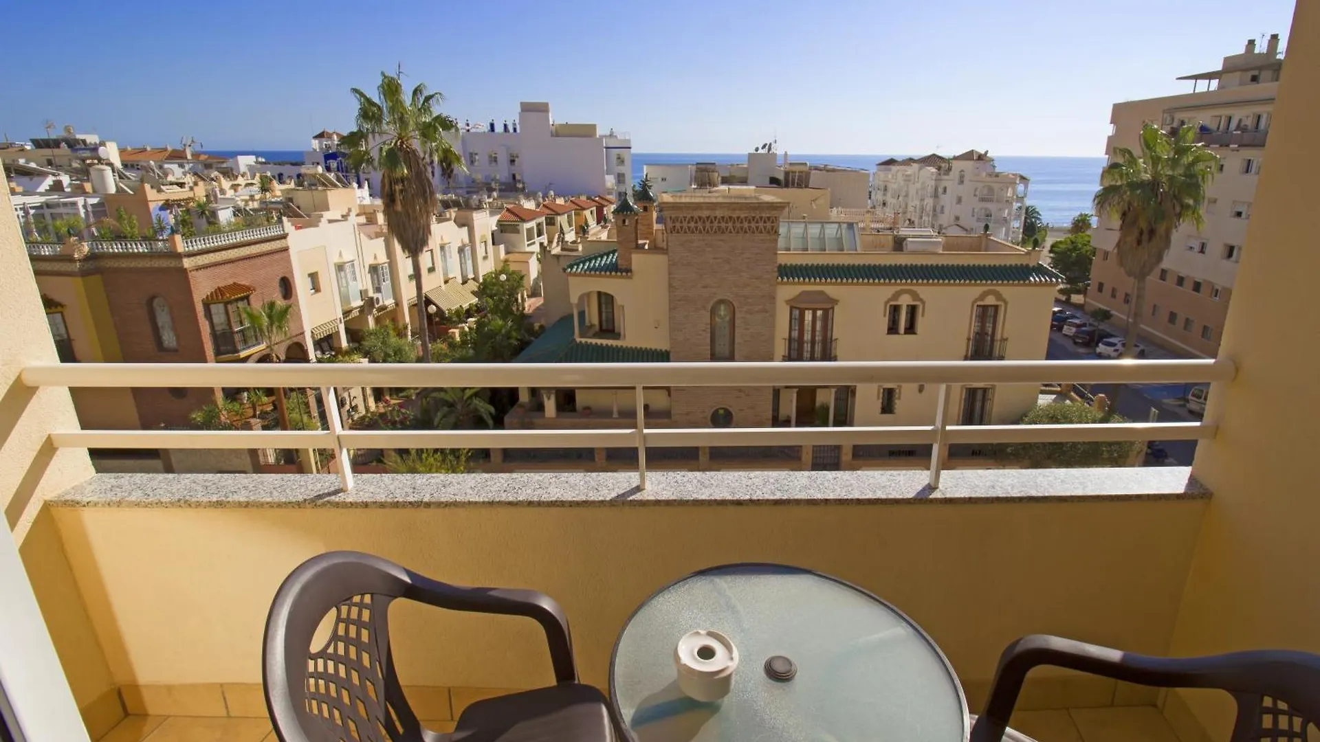 Apartamentos Turisticos Fercomar Nerja Apartment